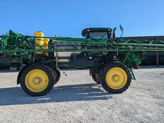 Main image John Deere R4038