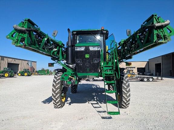 Image of John Deere R4038 equipment image 1