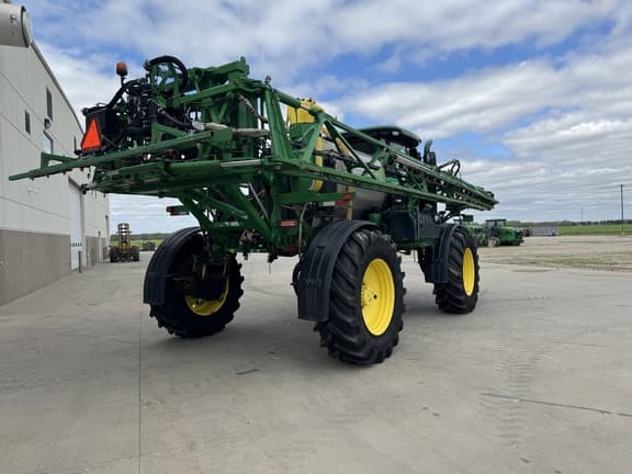 Image of John Deere R4038 equipment image 2
