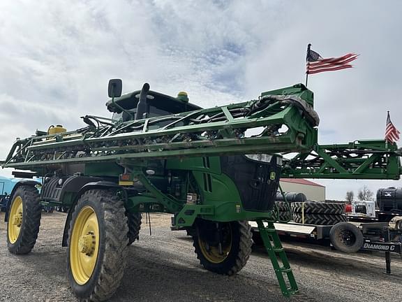 Image of John Deere R4038 equipment image 1