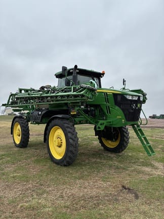 2019 John Deere R4038 Equipment Image0