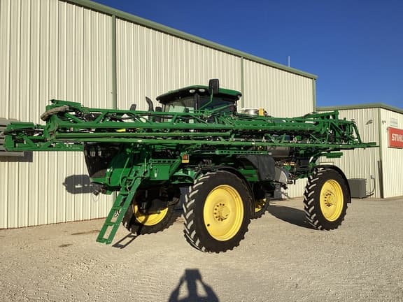 Image of John Deere R4038 equipment image 1