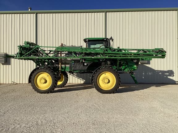 Image of John Deere R4038 equipment image 3