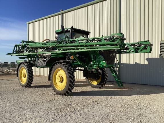 Image of John Deere R4038 equipment image 4