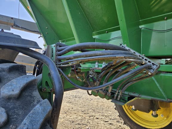 Image of John Deere R4038 equipment image 3