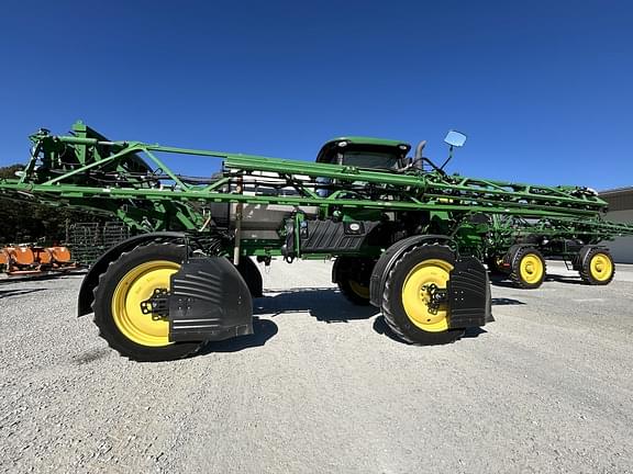 Image of John Deere R4038 equipment image 2