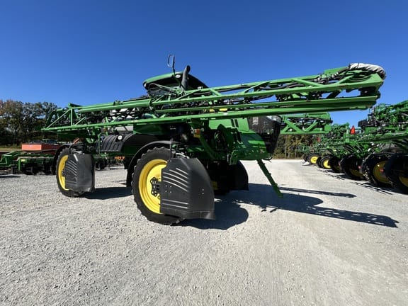 2020 John Deere R4038 Equipment Image0