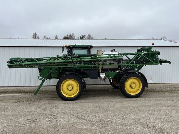 Image of John Deere R4038 equipment image 4