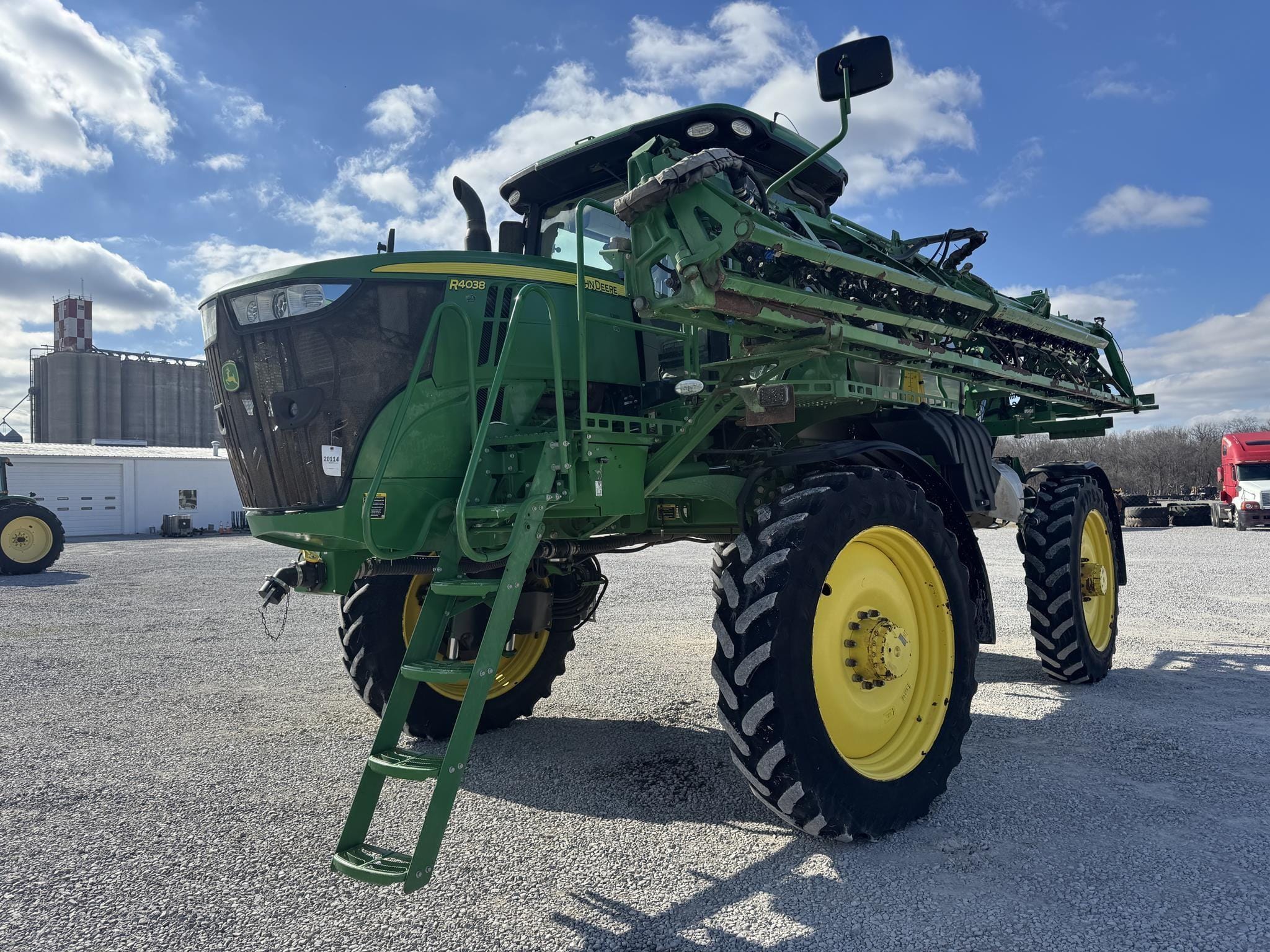 2019 John Deere R4038 Equipment Image0