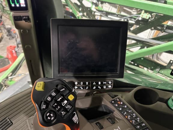 Image of John Deere R4038 equipment image 4