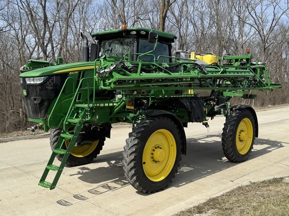 2019 John Deere R4038 Equipment Image0