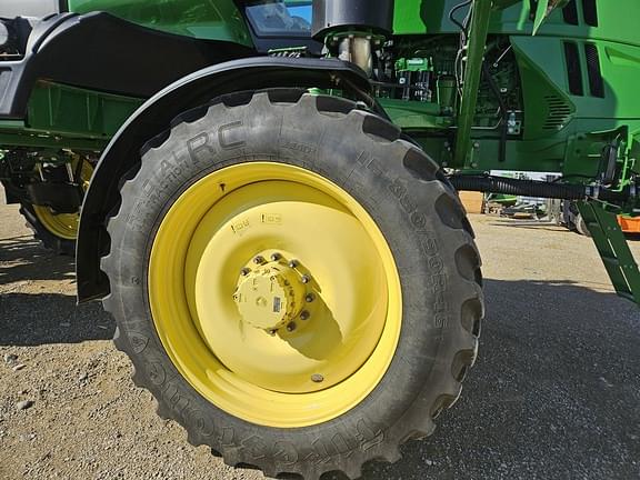 Image of John Deere R4038 equipment image 3