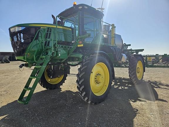 Image of John Deere R4038 equipment image 1