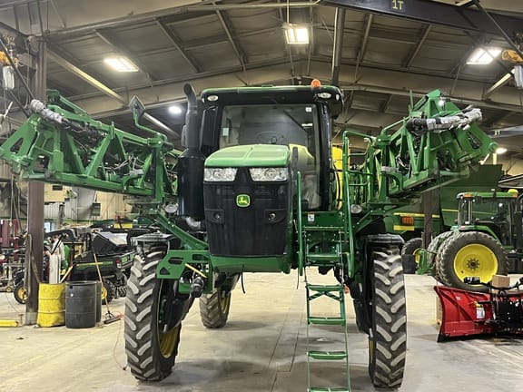 2019 John Deere R4038 Equipment Image0