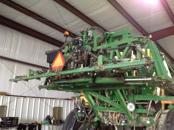 Image of John Deere R4038 equipment image 1