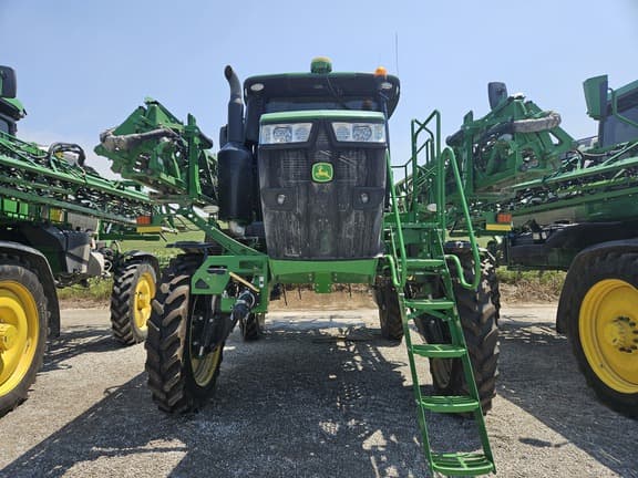 Image of John Deere R4038 equipment image 1