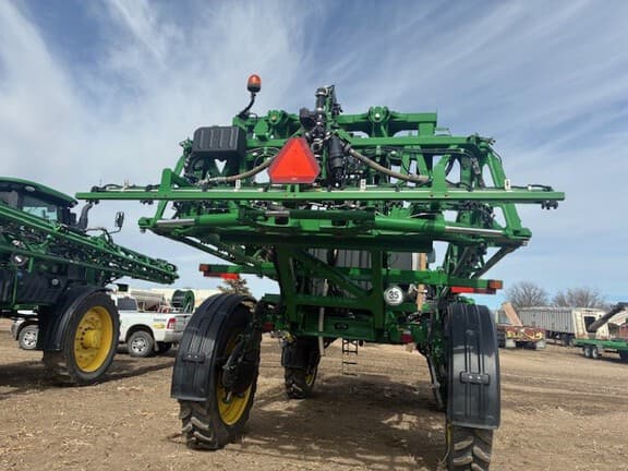 Image of John Deere R4038 equipment image 3