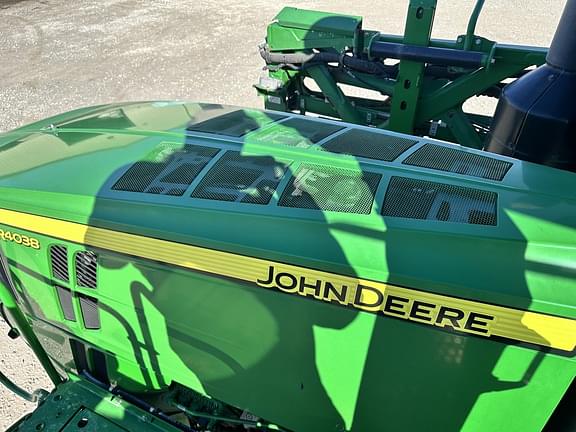 Image of John Deere R4038 equipment image 4