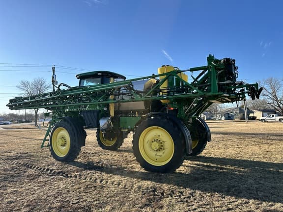Image of John Deere R4038 equipment image 3