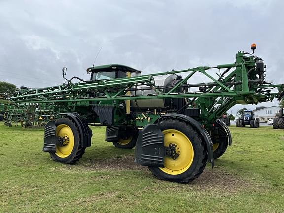 Image of John Deere R4038 equipment image 4