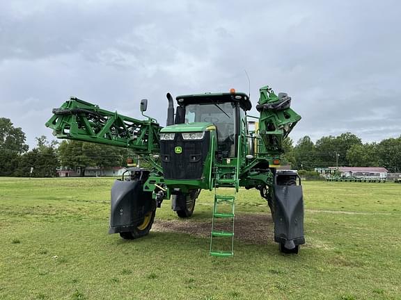 Image of John Deere R4038 equipment image 1