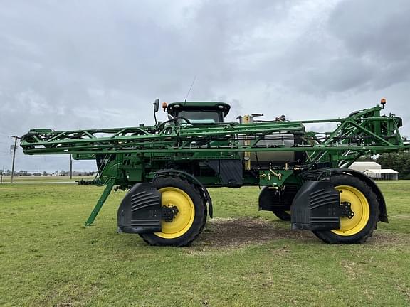 Image of John Deere R4038 equipment image 3