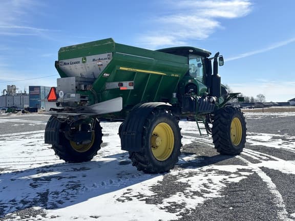 Image of John Deere R4038 equipment image 4
