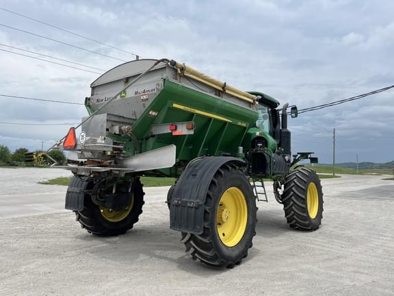 Image of John Deere R4038 equipment image 4