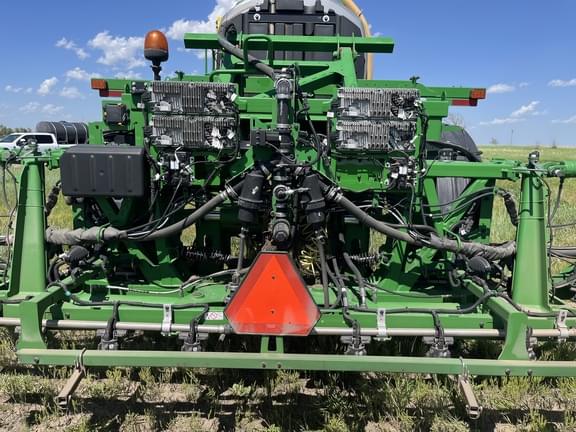 Image of John Deere R4038 equipment image 4