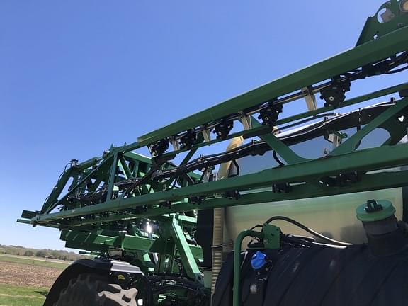 Main image John Deere R4038 16