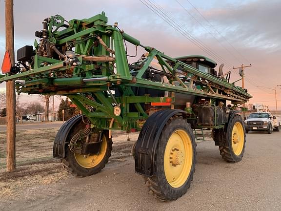 Image of John Deere R4038 equipment image 3