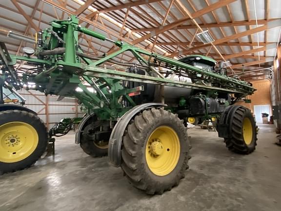 Image of John Deere R4038 equipment image 4