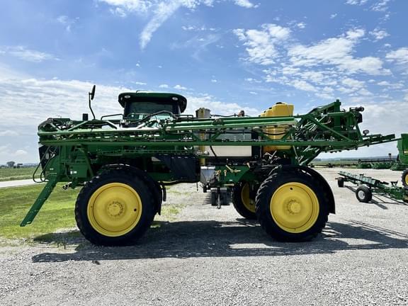 Image of John Deere R4038 equipment image 2