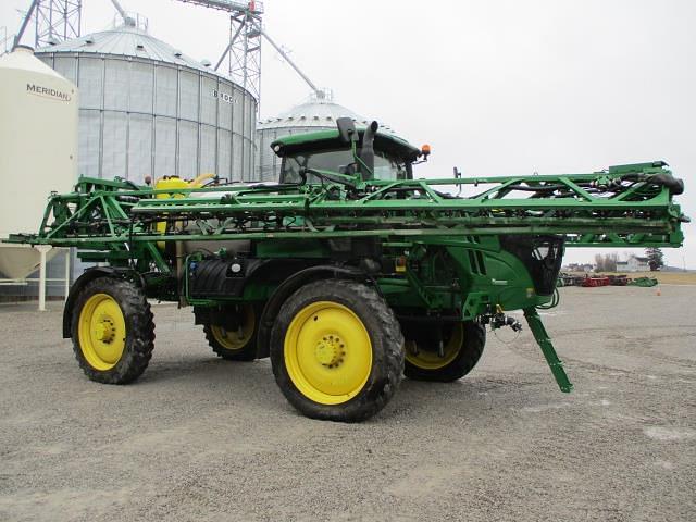 Image of John Deere R4038 equipment image 1