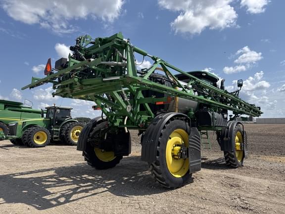 Image of John Deere R4038 equipment image 4