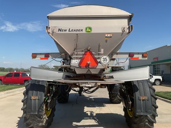 Image of John Deere R4038 equipment image 3