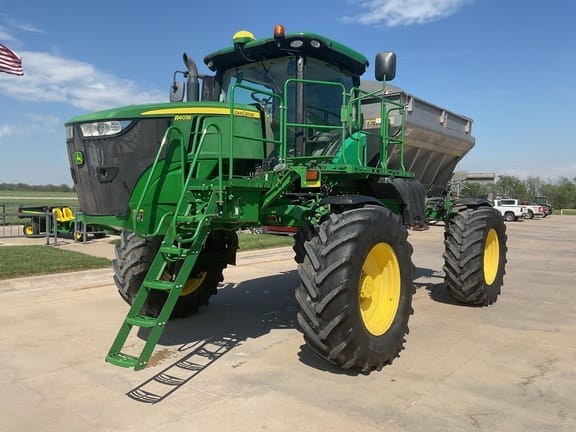 2019 John Deere R4038 Equipment Image0