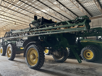 Main image John Deere R4038