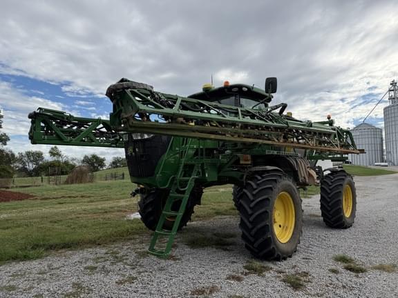 Image of John Deere R4038 equipment image 2