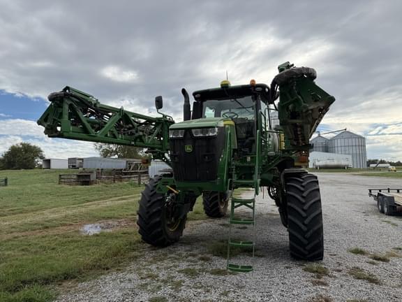 Image of John Deere R4038 equipment image 1