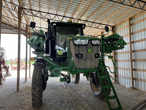 Image of John Deere R4038 equipment image 4