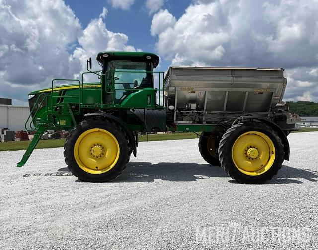 Image of John Deere R4038 equipment image 1