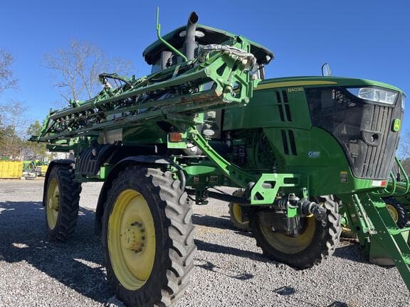 Image of John Deere R4038 equipment image 1
