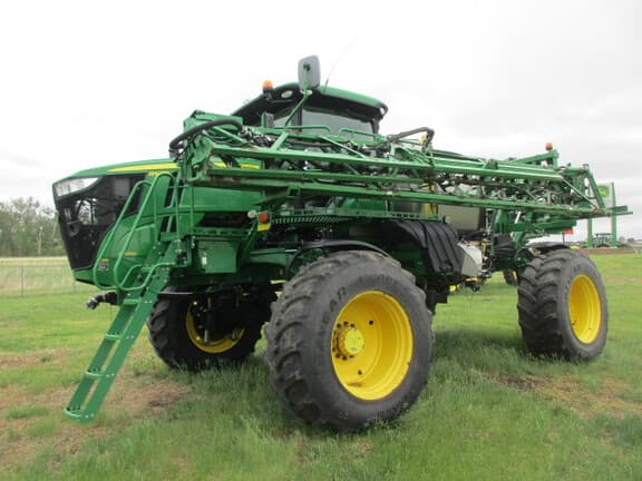Image of John Deere R4038 equipment image 2