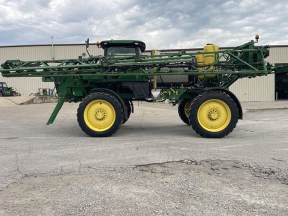 Image of John Deere R4038 equipment image 3