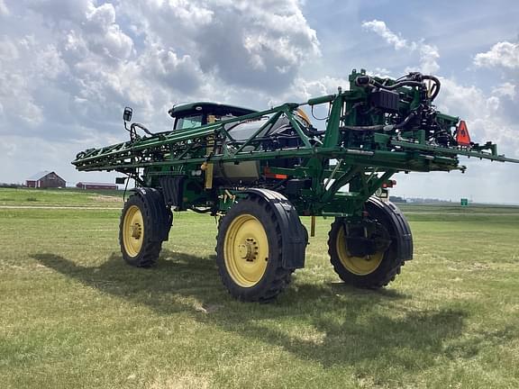 Image of John Deere R4038 equipment image 2