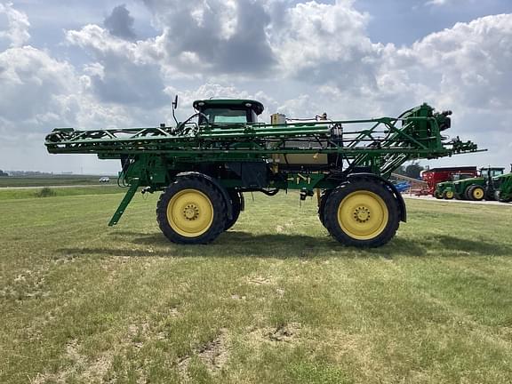 Image of John Deere R4038 equipment image 4
