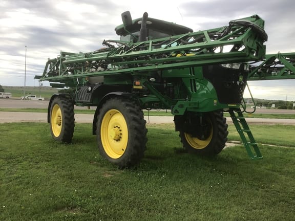 2019 John Deere R4038 Equipment Image0