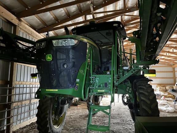 2019 John Deere R4038 Equipment Image0