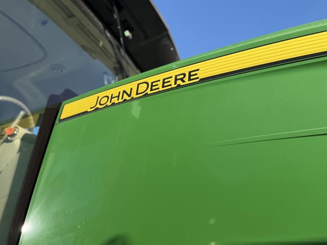 Image of John Deere R4038 equipment image 3